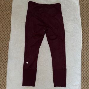 Lululemon Burgandy Red Size 6 Women’s Leggings w/ Pockets Zippers